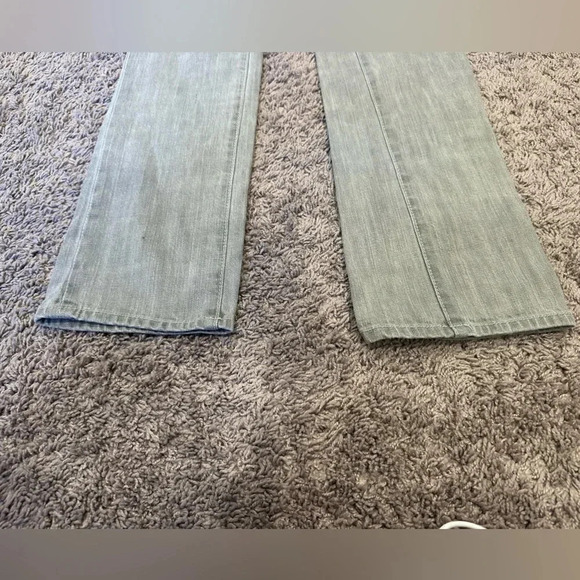 Forever 21 Grey Straight Leg Jeans Distressed Wear Marks Size 24 - Picture 3 of 10